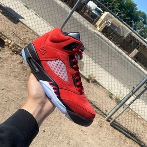 ‼️SOLD ‼️Air Jordan 5 Raging bulls